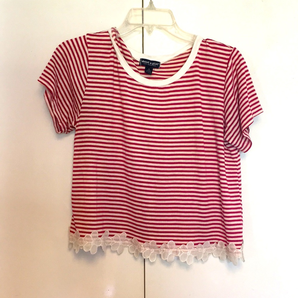 Striped crop top with flowers L